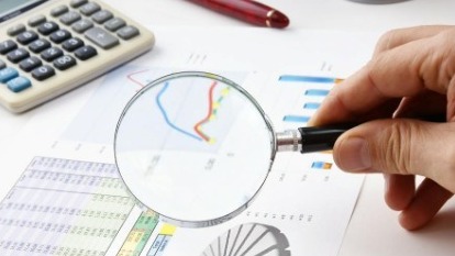 涨声操盘 就市论市丨上半年油价波动剧烈 下半年会否波澜不惊？