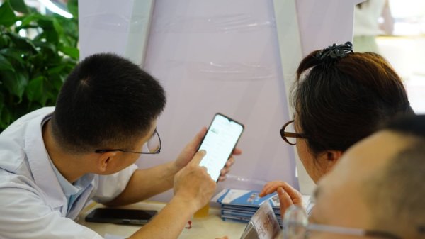 长宏策略 1立方米的空间，能装下多少健康可能？罗店医院健康角入驻商圈