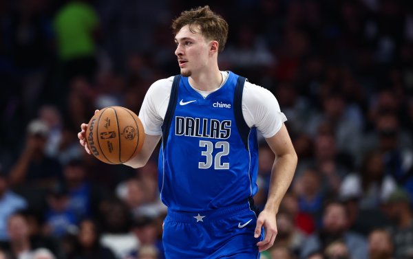 金鼎配资  拉塞尔: 所有人都想弗拉格打出KD式数据 他在攻防两端都从不停下